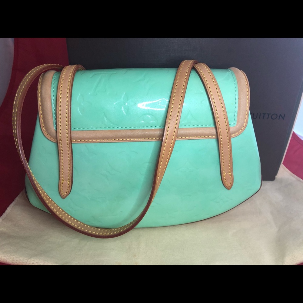 LOUIS VUITTON Vernis Biscayne Bay PM